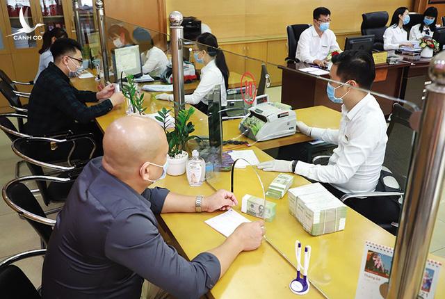 Ngân hàng siết cho vay mua bất động sản
