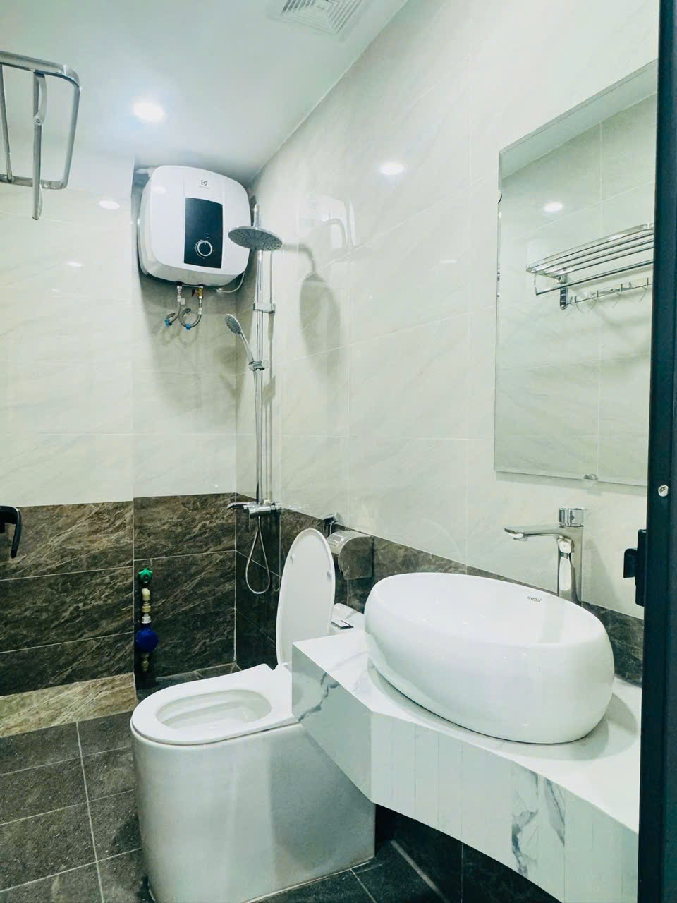 BAN CHDV PHO THANH NHAN QUAN HAI BA TRUNG (1) Bán căn hộ dịch vụ, chung cư mini, nhà dòng tiền quận Hai Bà Trưng, Hoàng Mai, Hà Nội