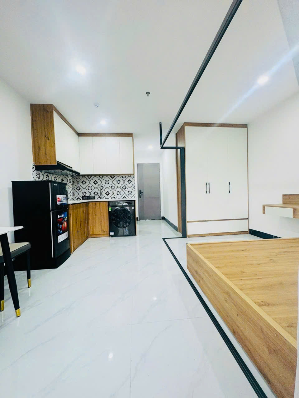 BAN CHDV PHO THANH NHAN QUAN HAI BA TRUNG (8) Bán căn hộ dịch vụ, chung cư mini, nhà dòng tiền quận Hai Bà Trưng, Hoàng Mai, Hà Nội